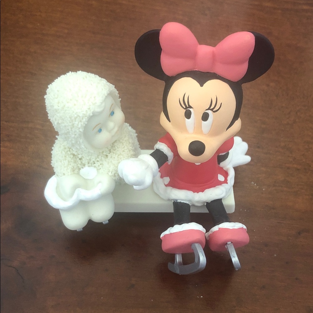 Department 56 Minnie Mouse and Lamb Figurine - Red, White, Black
